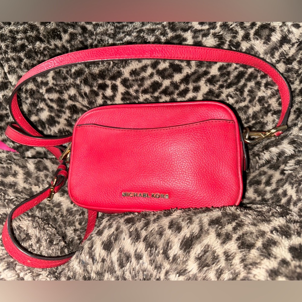 Red crossbody Michael Kors